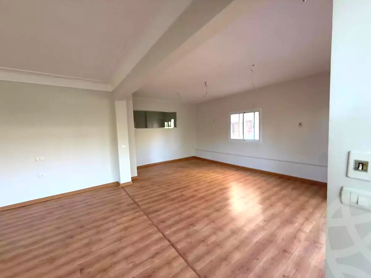 https://aqarmap.com.eg/en/listing/7317213-for-rent-cairo-el-maadi-sarayat-el-maadi-street-20