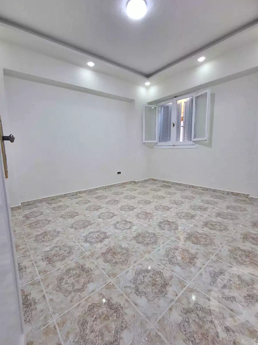 https://aqarmap.com.eg/ar/listing/7317438-for-sale-alexandria-al-agamy-shataa-el-nakheel