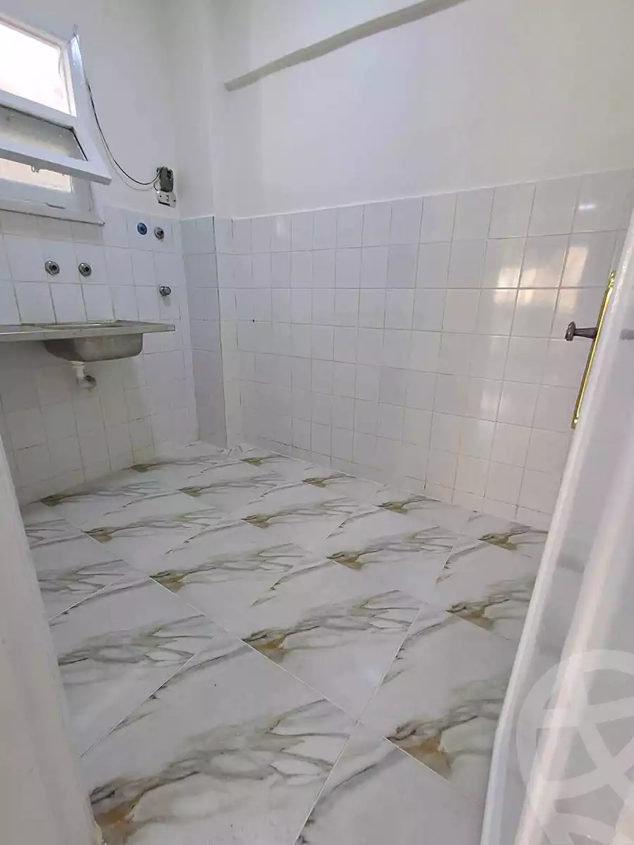 https://aqarmap.com.eg/ar/listing/7317468-for-sale-alexandria-al-agamy-shataa-el-nakheel