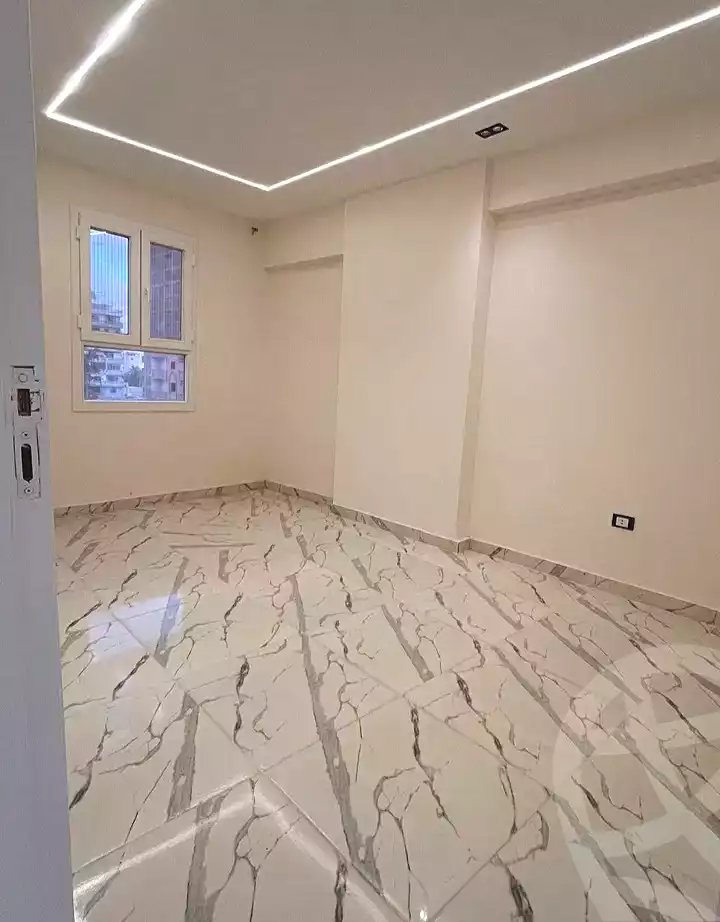 https://aqarmap.com.eg/en/listing/7317483-for-sale-alexandria-al-agamy-lbytsh-bianchiii