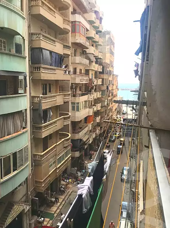 https://aqarmap.com.eg/ar/listing/7317628-for-sale-alexandria-sydy-bshr-sydy-bshr-bhry-shr-khld-bn-lwlyd