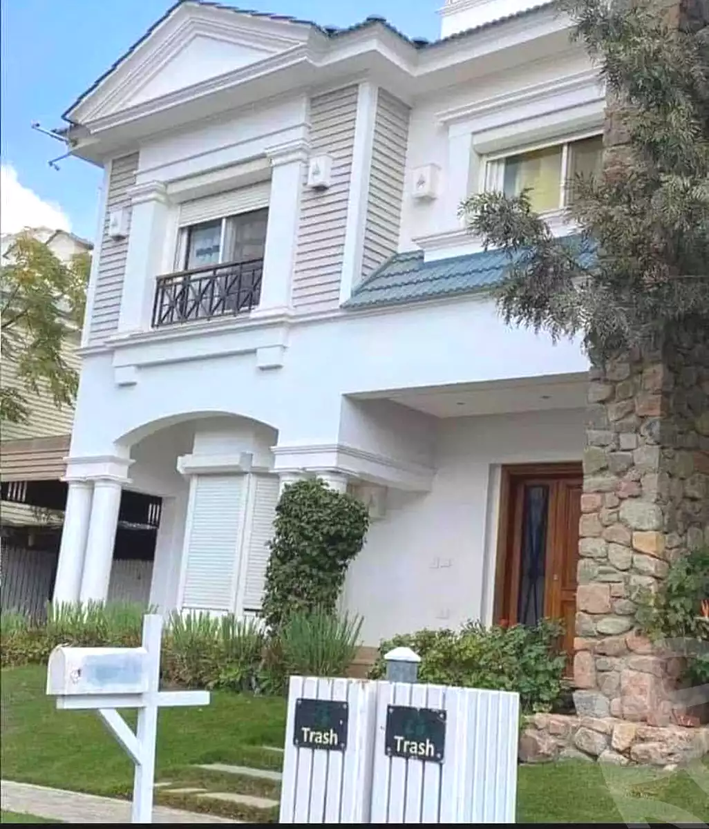 https://aqarmap.com.eg/en/listing/7317712-for-sale-cairo-new-cairo-compounds-mountain-view1-1-compound