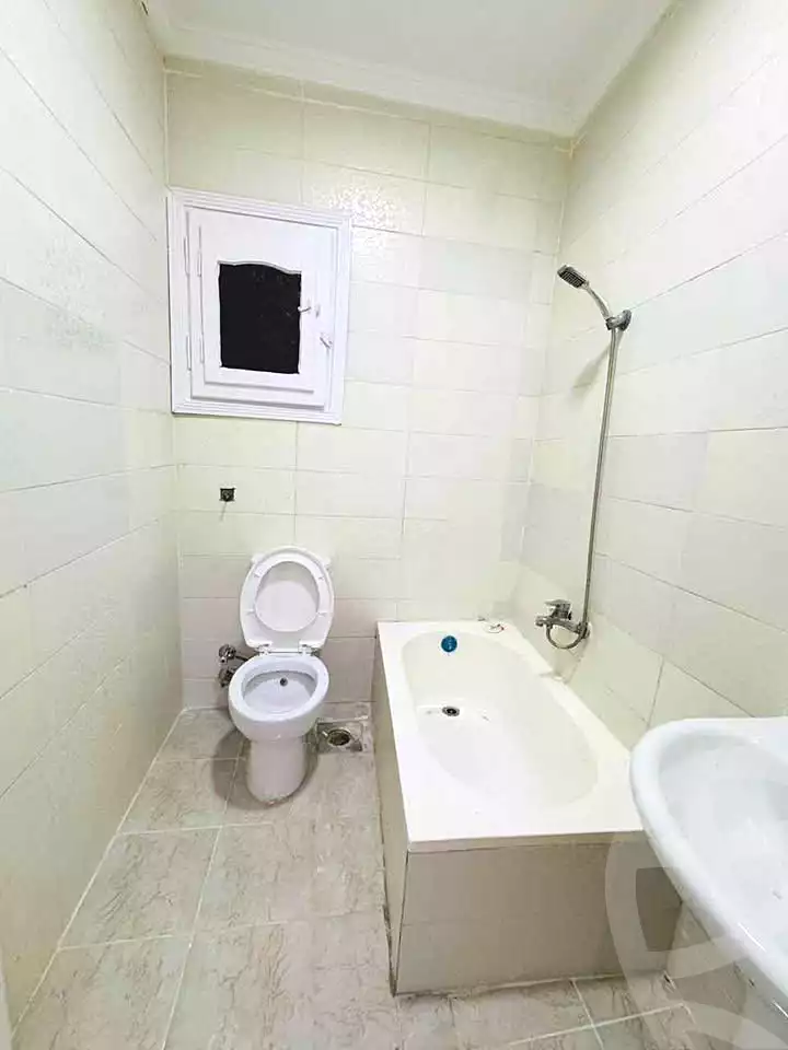 https://aqarmap.com.eg/ar/listing/7318055-for-sale-alexandria-al-agamy-shataa-el-nakheel