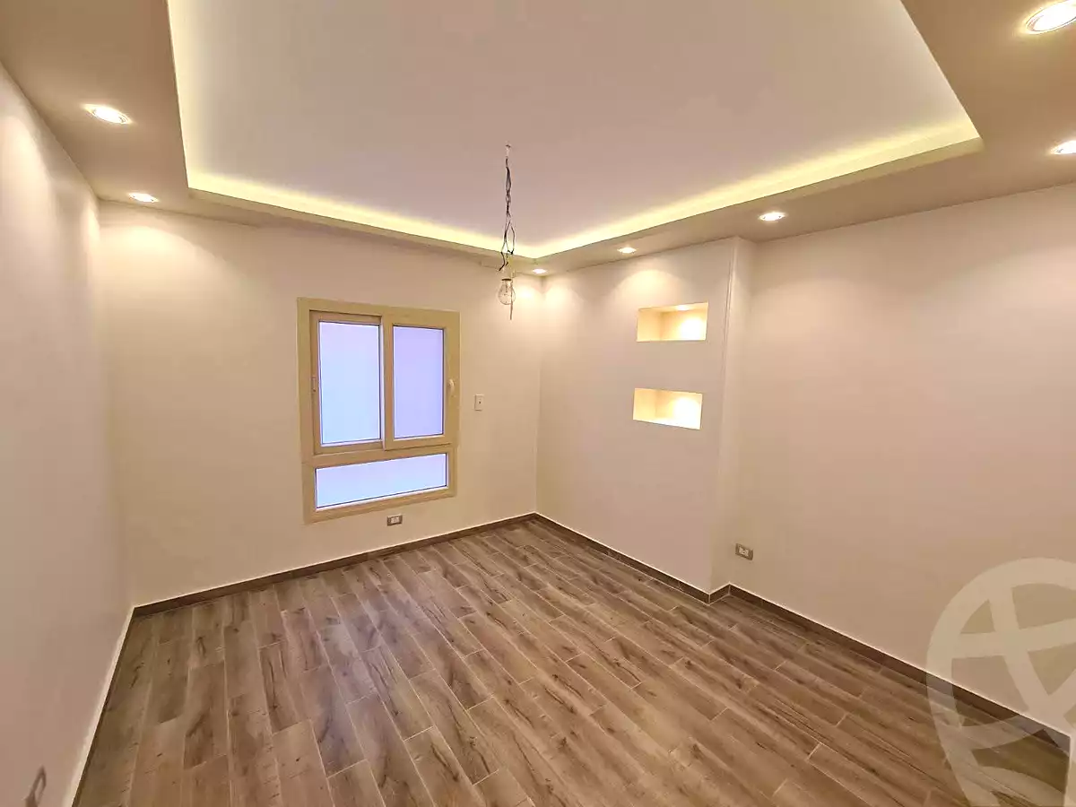 https://aqarmap.com.eg/en/listing/7318114-for-rent-alexandria-el-montazah-compounds-in-el-montazah-royal-plaza-compound-al-halawany