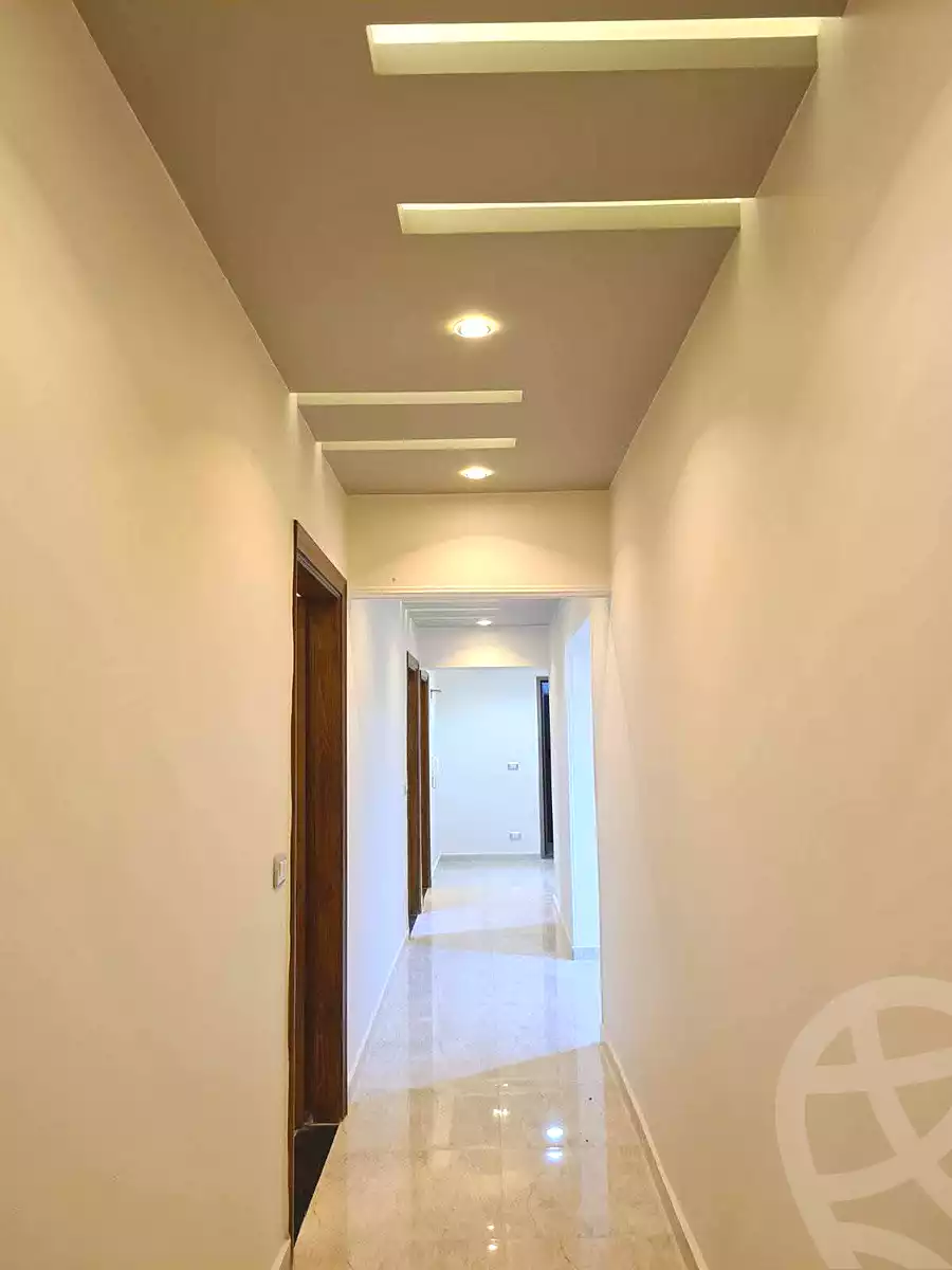 https://aqarmap.com.eg/en/listing/7318120-for-rent-alexandria-el-montazah-compounds-in-el-montazah-royal-plaza-compound-al-halawany
