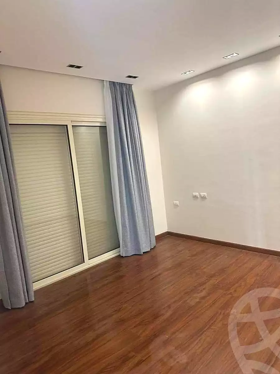 https://aqarmap.com.eg/en/listing/7318422-for-sale-cairo-new-cairo-compounds-mayan-compound-stm