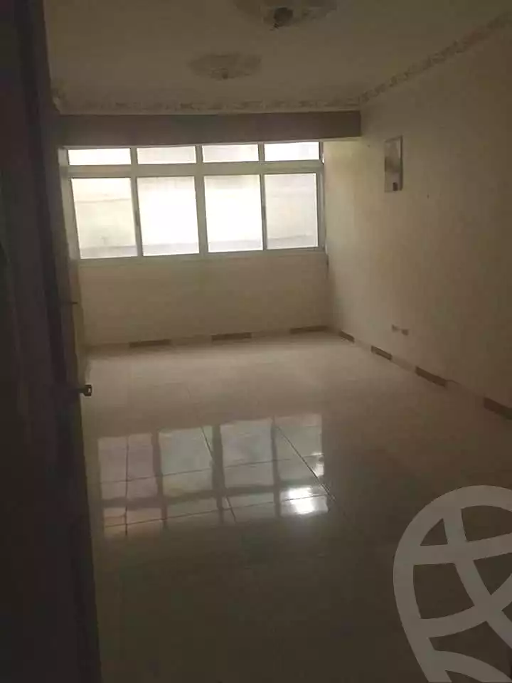 https://aqarmap.com.eg/en/listing/7318586-for-rent-alexandria-al-agamy-lbytsh