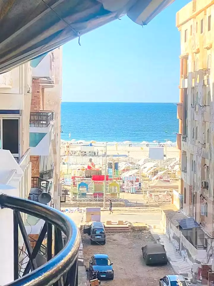 https://aqarmap.com.eg/ar/listing/7318635-for-sale-alexandria-al-agamy-shataa-el-nakheel