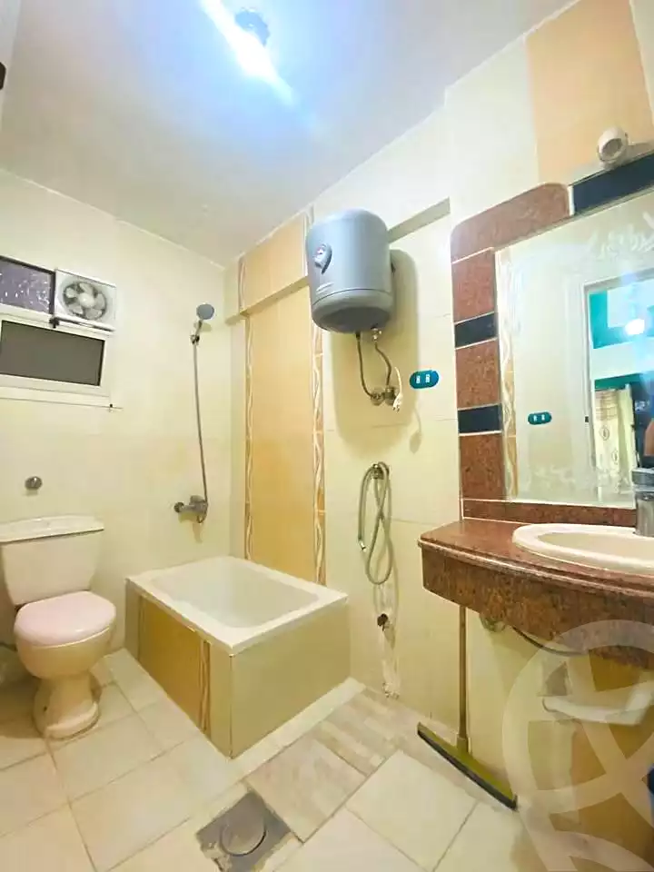 https://aqarmap.com.eg/ar/listing/7318635-for-sale-alexandria-al-agamy-shataa-el-nakheel