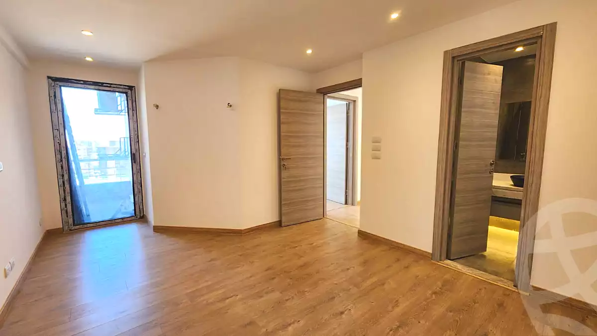 https://aqarmap.com.eg/en/listing/7318863-for-rent-cairo-el-maadi-compounds-rayhanah-plaza