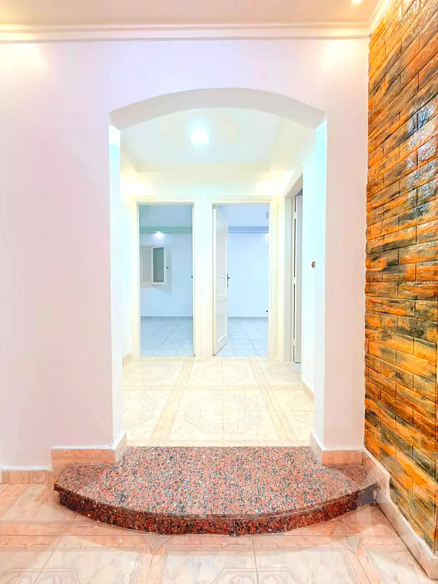 https://aqarmap.com.eg/en/listing/7319046-for-sale-alexandria-al-agamy-shataa-el-nakheel