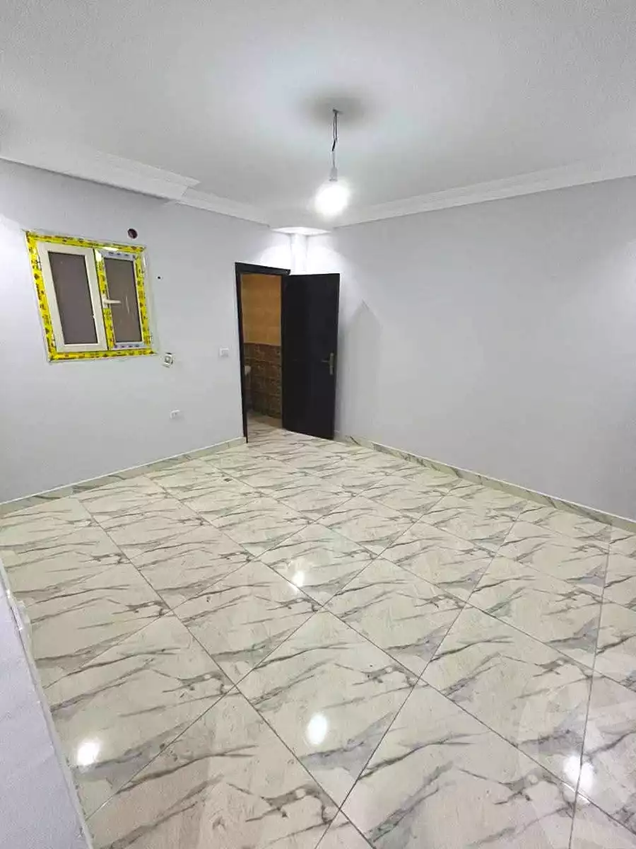 https://aqarmap.com.eg/ar/listing/7319116-for-rent-cairo-ain-shams-mnshy-lthryr