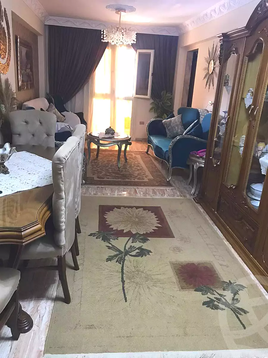 https://aqarmap.com.eg/ar/listing/7319133-for-sale-alexandria-al-agamy-lbytsh-qased-kareem-st