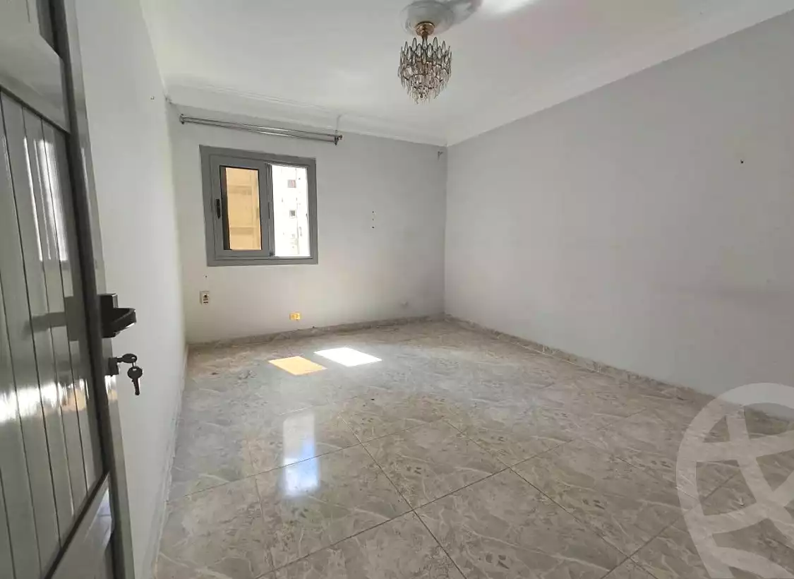 https://aqarmap.com.eg/en/listing/7319569-for-rent-alexandria-smouha