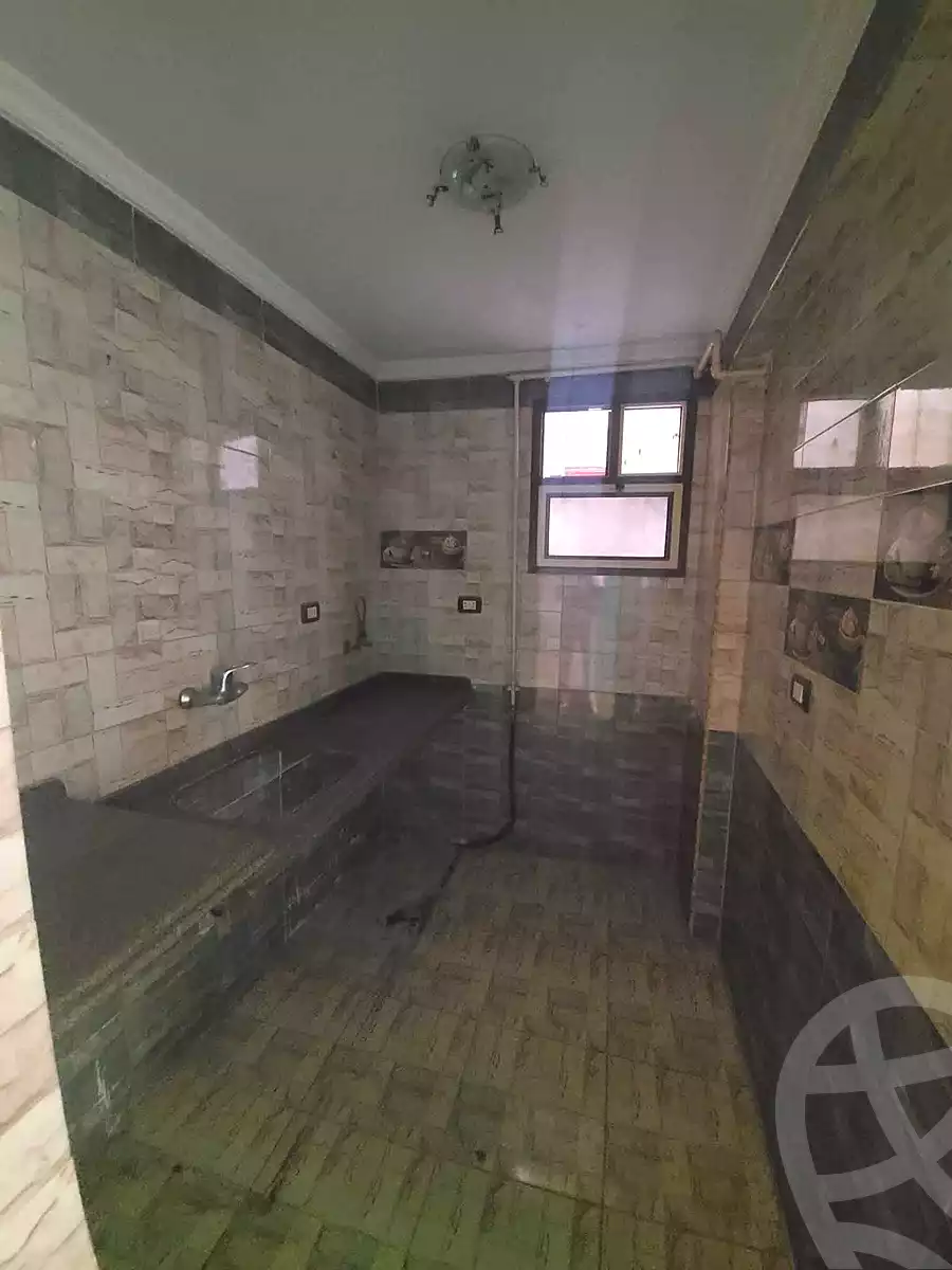 https://aqarmap.com.eg/en/listing/7319592-for-sale-alexandria-lsywf-el-falki