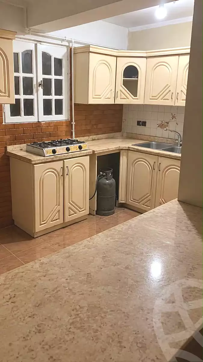 https://aqarmap.com.eg/ar/listing/7319754-for-sale-cairo-6th-of-october-el-ahyaa-neighborhood-4th-neighbourhood-1