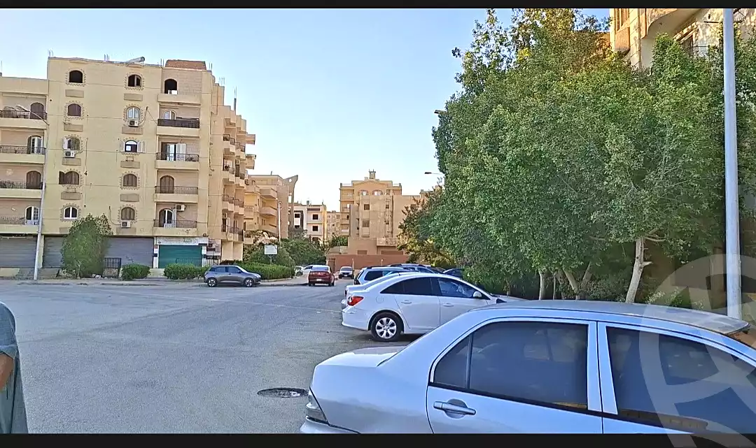 https://aqarmap.com.eg/ar/listing/7320947-for-sale-cairo-6th-of-october-el-ahyaa-neighborhood-5th-no-4-st