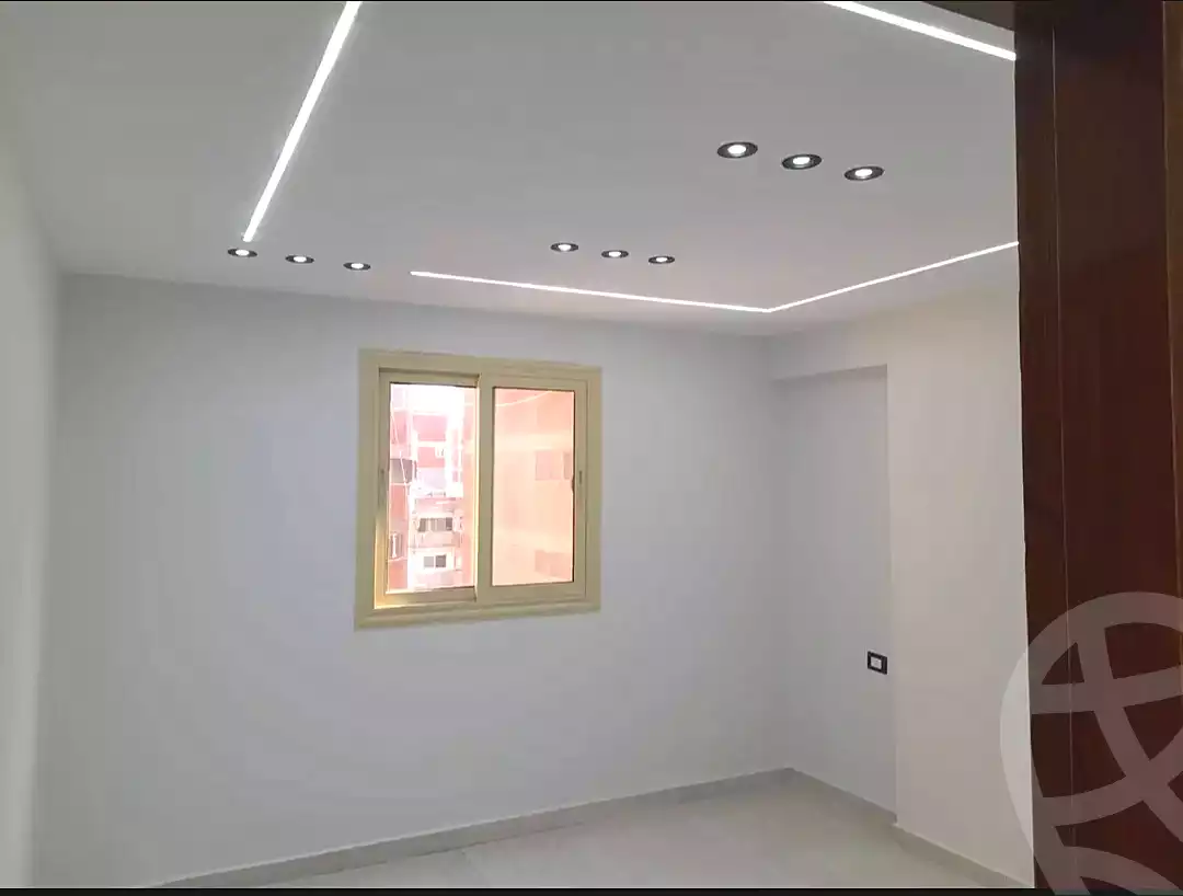 https://aqarmap.com.eg/en/listing/7320959-for-sale-alexandria-al-agamy-lbytsh-el-saleheen-mosque-st