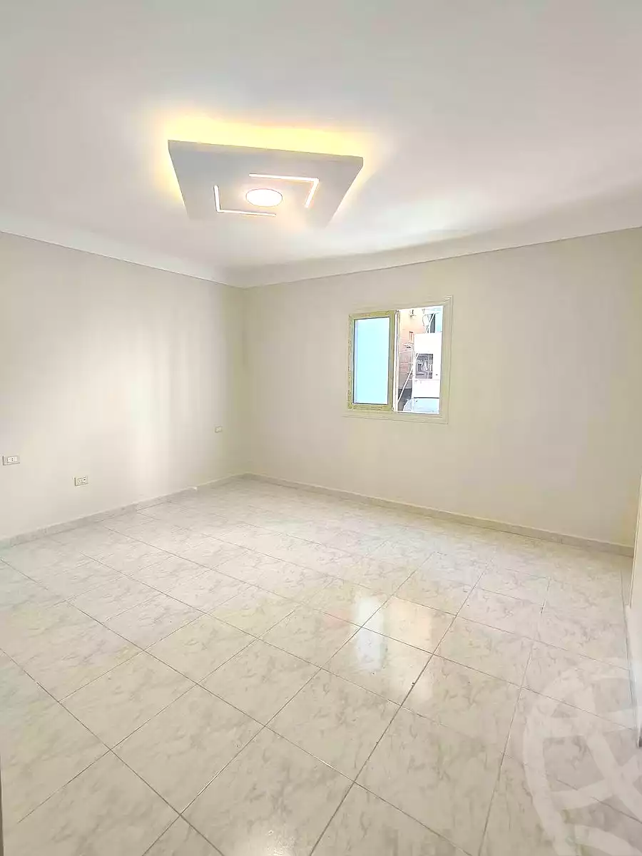 https://aqarmap.com.eg/ar/listing/7321062-for-sale-alexandria-sydy-bshr-sydy-bshr-bhry-gamal-abd-el-nasir-st