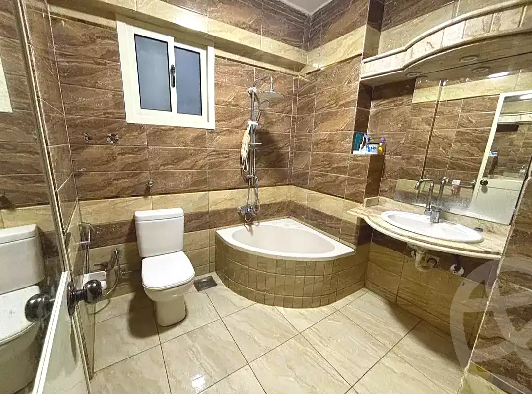 https://aqarmap.com.eg/en/listing/7321213-for-sale-alexandria-al-agamy-lbytsh-mohamed-el-fardi-st