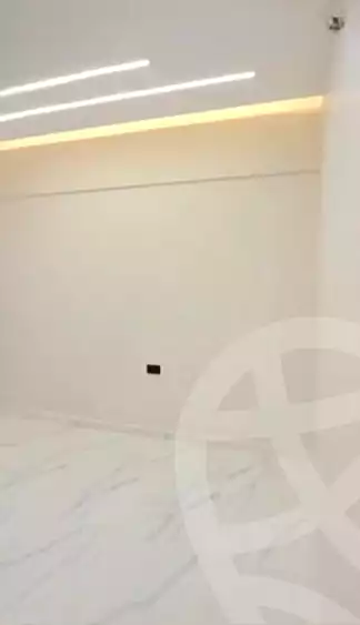 https://aqarmap.com.eg/ar/listing/7321225-for-sale-alexandria-al-agamy-bw-ywsf