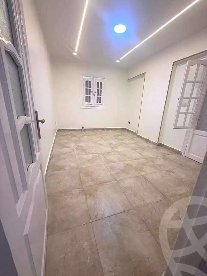 https://aqarmap.com.eg/en/listing/7321247-for-sale-alexandria-sydy-bshr-sydy-bshr-bhry-street-16