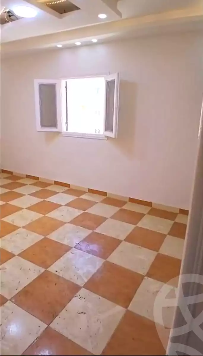 https://aqarmap.com.eg/en/listing/7321349-for-sale-alexandria-al-agamy-el-kilo-21