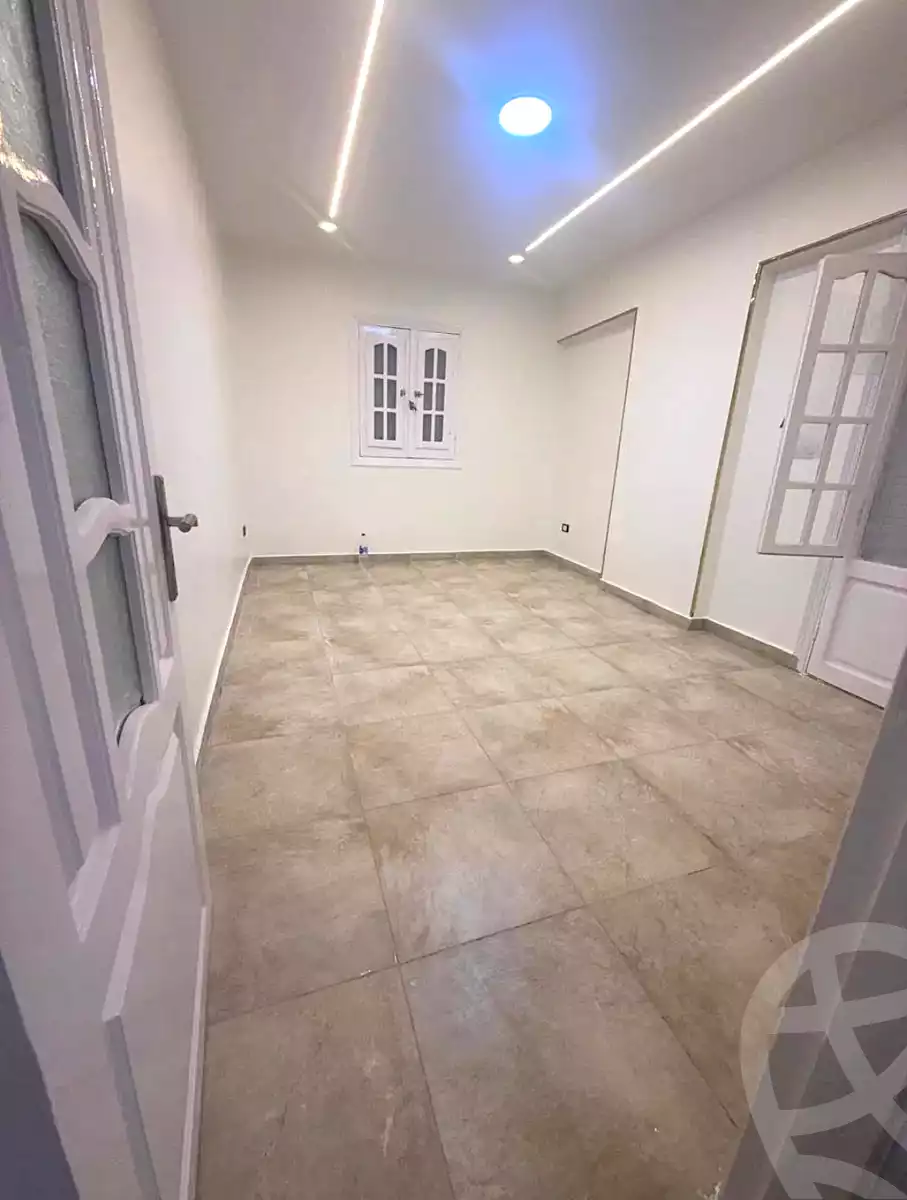 https://aqarmap.com.eg/ar/listing/7321511-for-sale-alexandria-sydy-bshr-sydy-bshr-bhry-street-16