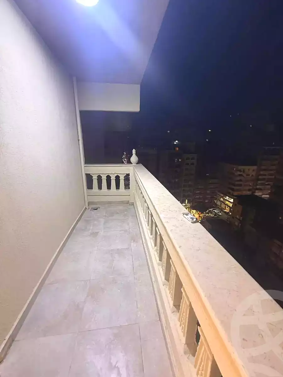 https://aqarmap.com.eg/ar/listing/7321511-for-sale-alexandria-sydy-bshr-sydy-bshr-bhry-street-16