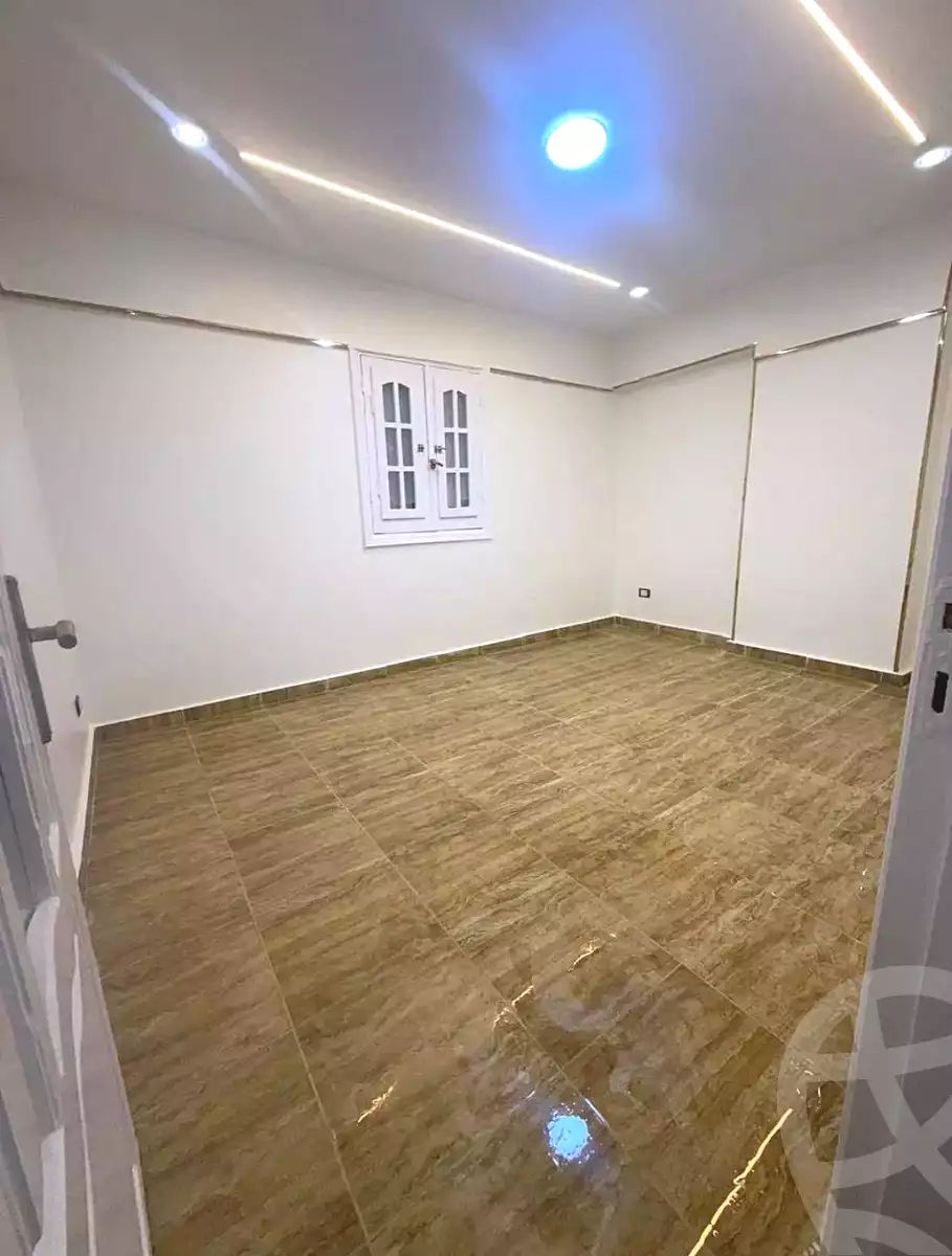 https://aqarmap.com.eg/ar/listing/7321511-for-sale-alexandria-sydy-bshr-sydy-bshr-bhry-street-16