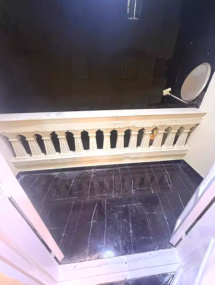 https://aqarmap.com.eg/ar/listing/7321511-for-sale-alexandria-sydy-bshr-sydy-bshr-bhry-street-16