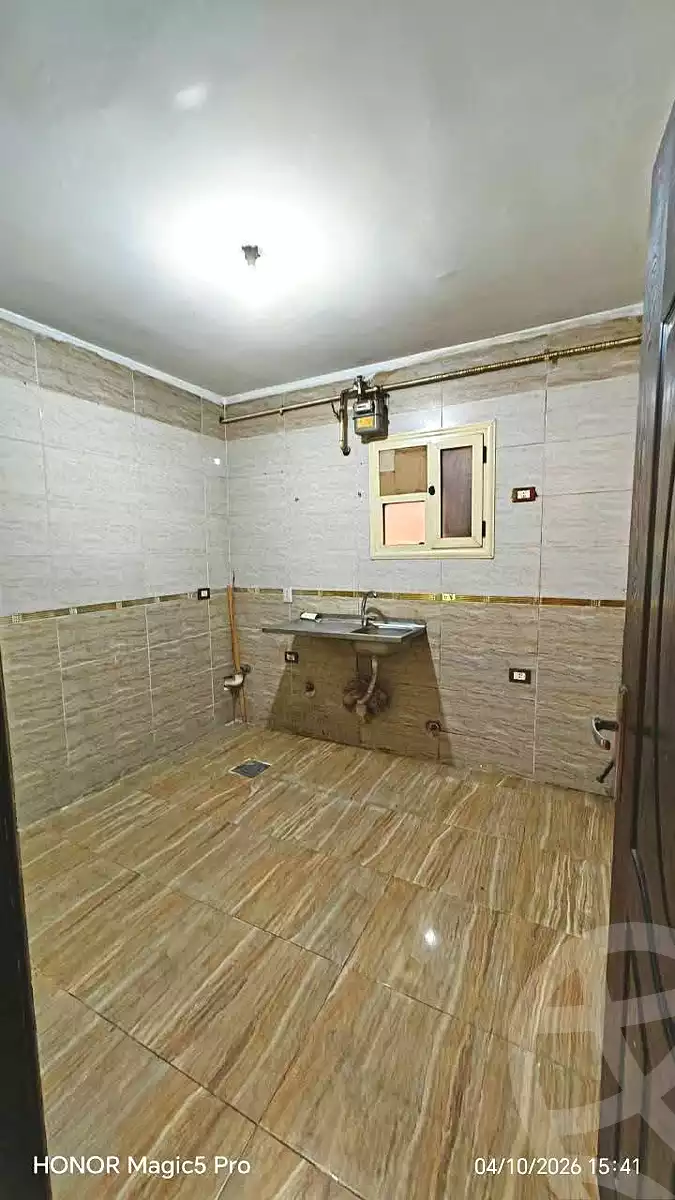 https://aqarmap.com.eg/ar/listing/7321740-for-rent-cairo-helwan-ahmed-enci-st
