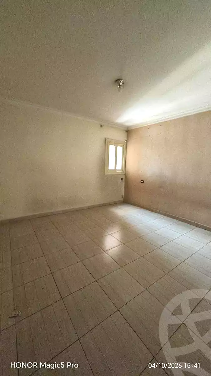 https://aqarmap.com.eg/ar/listing/7321753-for-rent-cairo-helwan-ahmed-enci-st