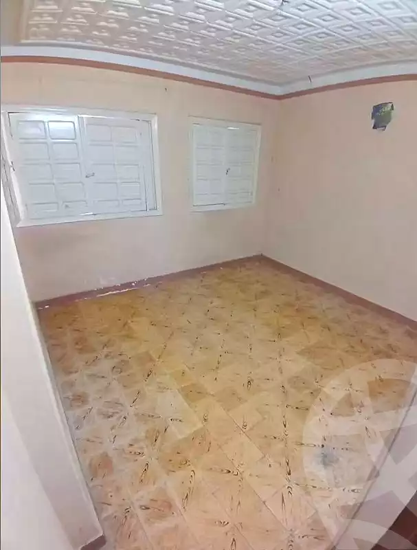 https://aqarmap.com.eg/ar/listing/7321751-for-sale-alexandria-lsywf-el-seyouf-bahri-branched-from-ali-hipa-st