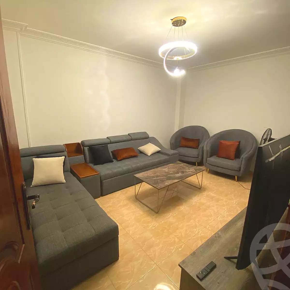 https://aqarmap.com.eg/ar/listing/7321775-for-rent-cairo-6th-of-october-el-ahyaa-neighborhood-2nd-divided-from-al-kafrawei-st