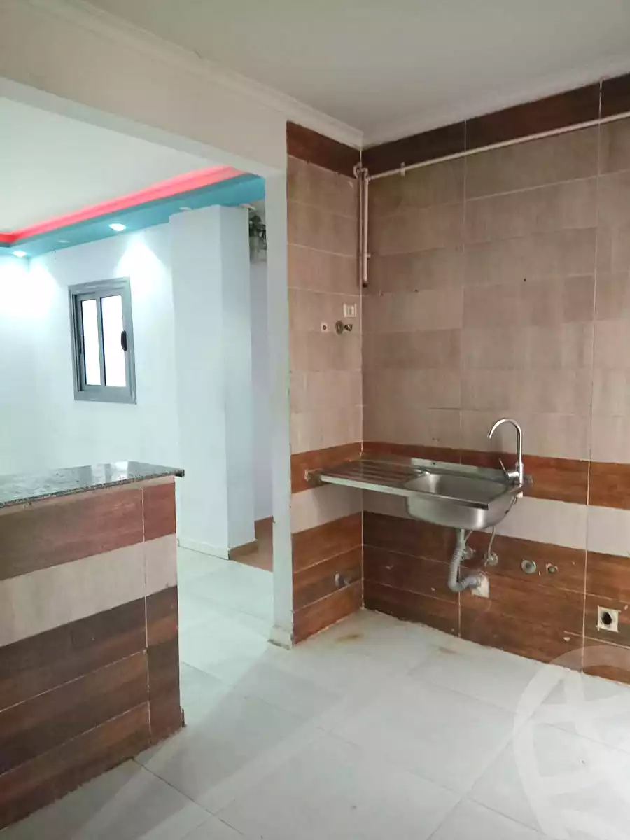 https://aqarmap.com.eg/ar/listing/7321947-for-rent-cairo-6th-of-october-el-ahyaa-neighborhood-4th-neighbourhood-2