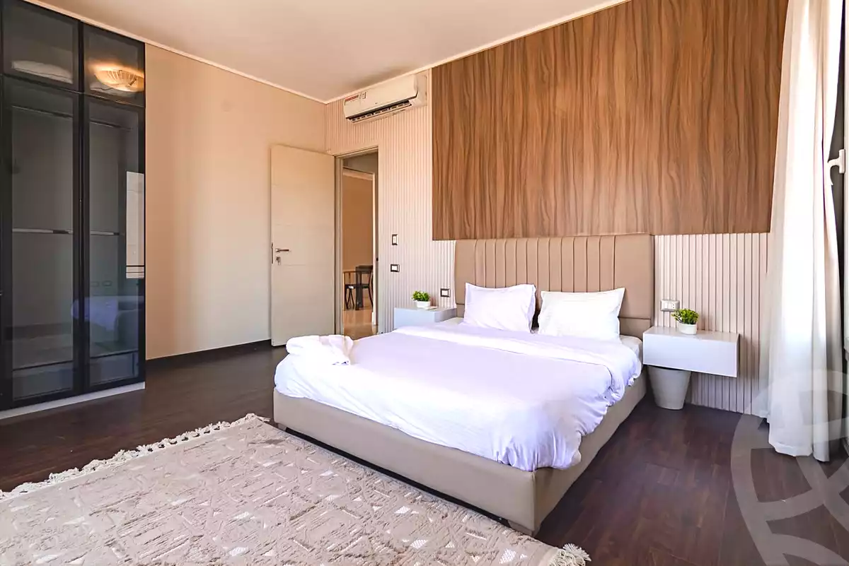 https://aqarmap.com.eg/en/listing/7322130-for-rent-cairo-new-cairo-compounds-lakeview-residence