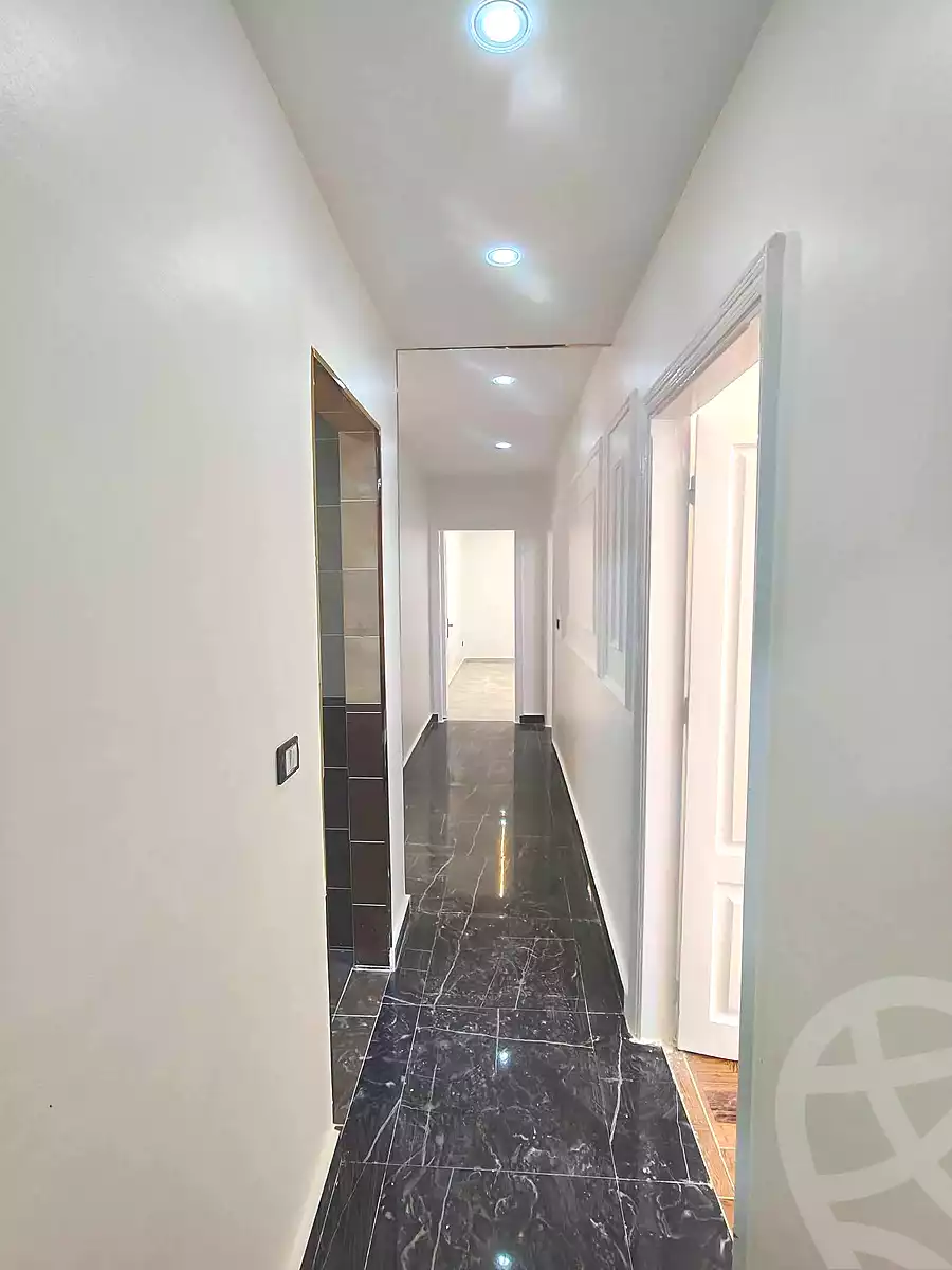 https://aqarmap.com.eg/ar/listing/7322317-for-sale-alexandria-sydy-bshr-sydy-bshr-bhry-street-16