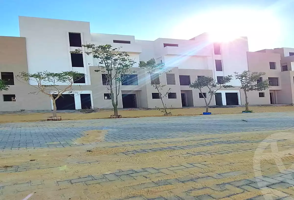 https://aqarmap.com.eg/ar/listing/7322350-for-sale-cairo-new-cairo-lmstqbl-syty-compounds-rosail-city-compound-khaled-sabry-holding
