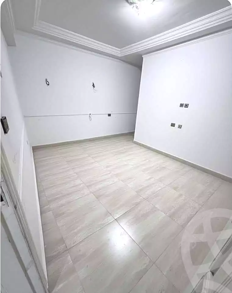 https://aqarmap.com.eg/ar/listing/7322445-for-sale-alexandria-al-agamy-lbytsh-qased-kareem-st