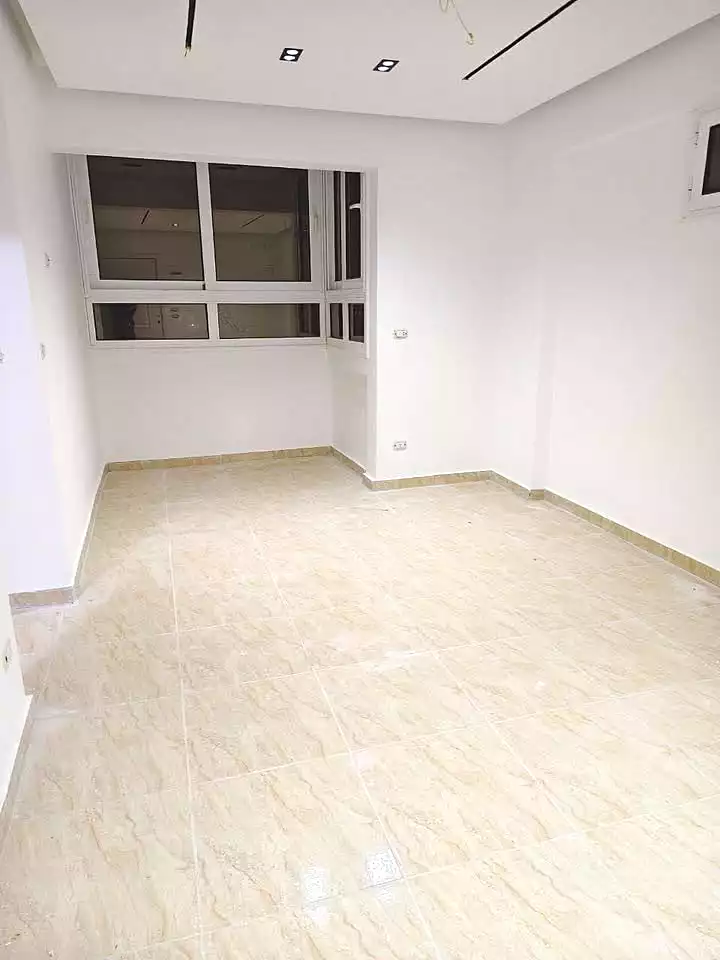 https://aqarmap.com.eg/en/listing/7322481-for-sale-alexandria-miami-street-56