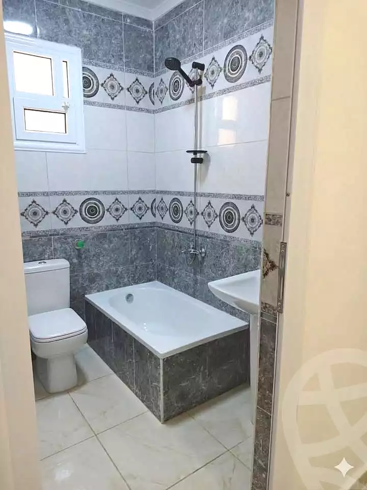 https://aqarmap.com.eg/en/listing/7322481-for-sale-alexandria-miami-street-56
