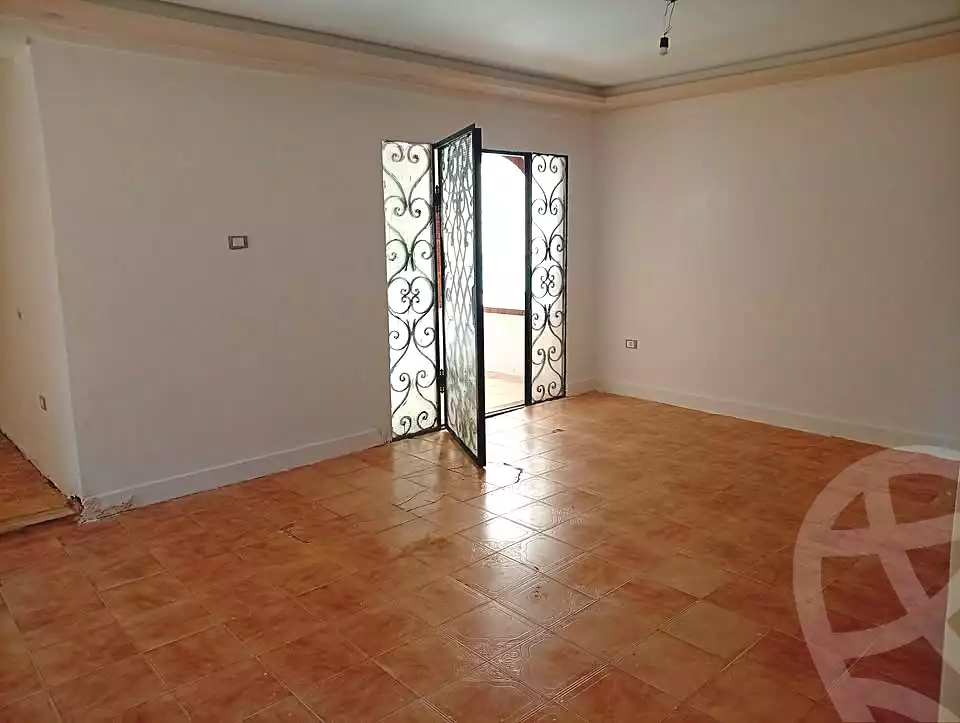https://aqarmap.com.eg/ar/listing/7322486-for-rent-alexandria-al-agamy-bw-ywsf