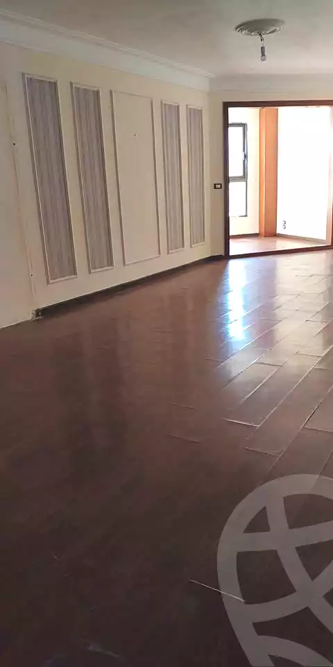 https://aqarmap.com.eg/ar/listing/7322513-for-rent-alexandria-lauran-shaarawy-st