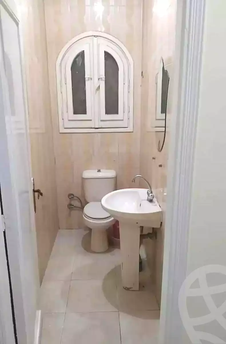 https://aqarmap.com.eg/ar/listing/7322817-for-rent-cairo-6th-of-october-el-ahyaa-neighborhood-1st-rich-bake-st