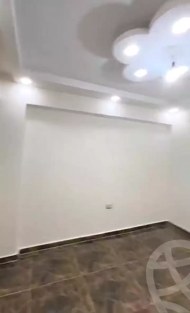 https://aqarmap.com.eg/en/listing/7322848-for-sale-alexandria-new-miami-street-10