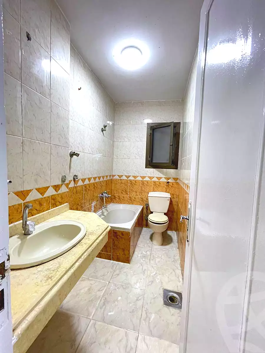 https://aqarmap.com.eg/ar/listing/7323510-for-sale-alexandria-al-agamy-shataa-el-nakheel