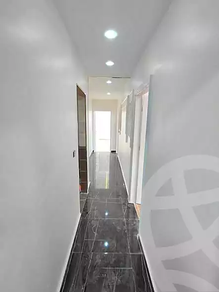 https://aqarmap.com.eg/ar/listing/7323560-for-sale-alexandria-sydy-bshr-sydy-bshr-bhry-gamal-abd-el-nasir-st