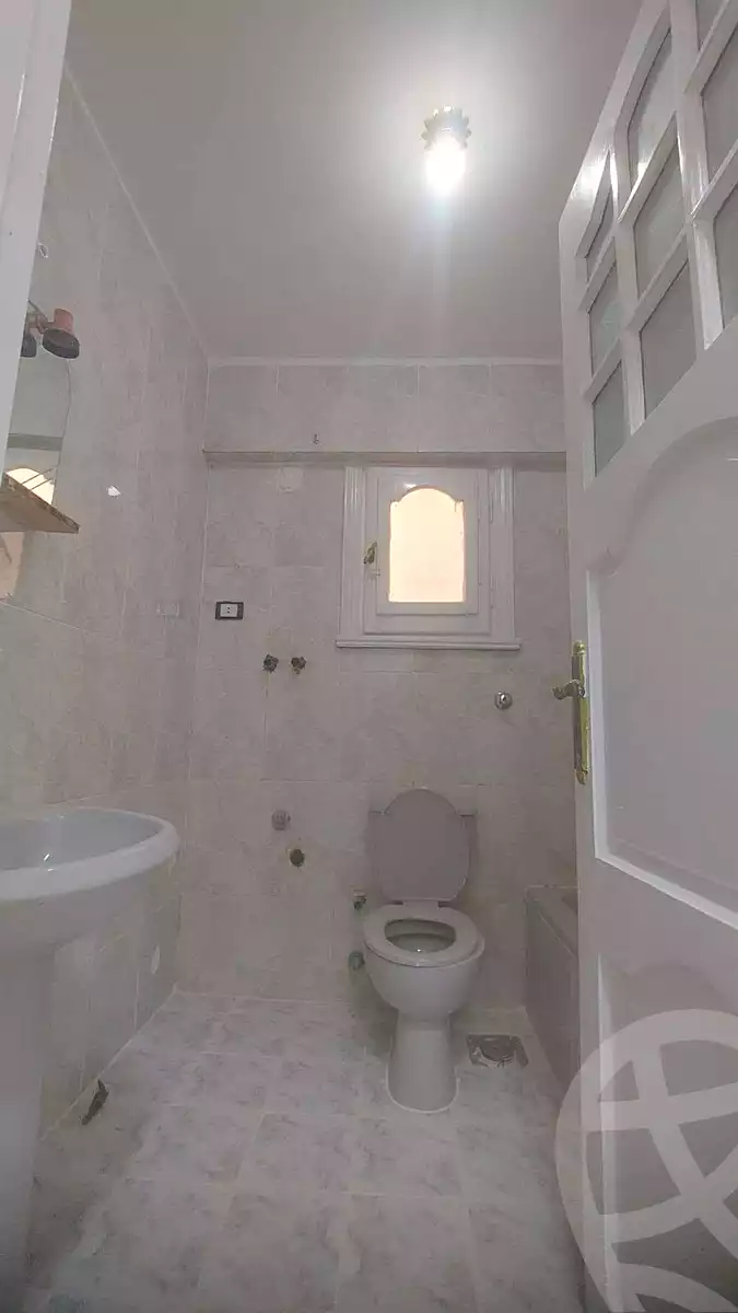 https://aqarmap.com.eg/en/listing/7323661-for-sale-alexandria-al-agamy-shataa-el-nakheel