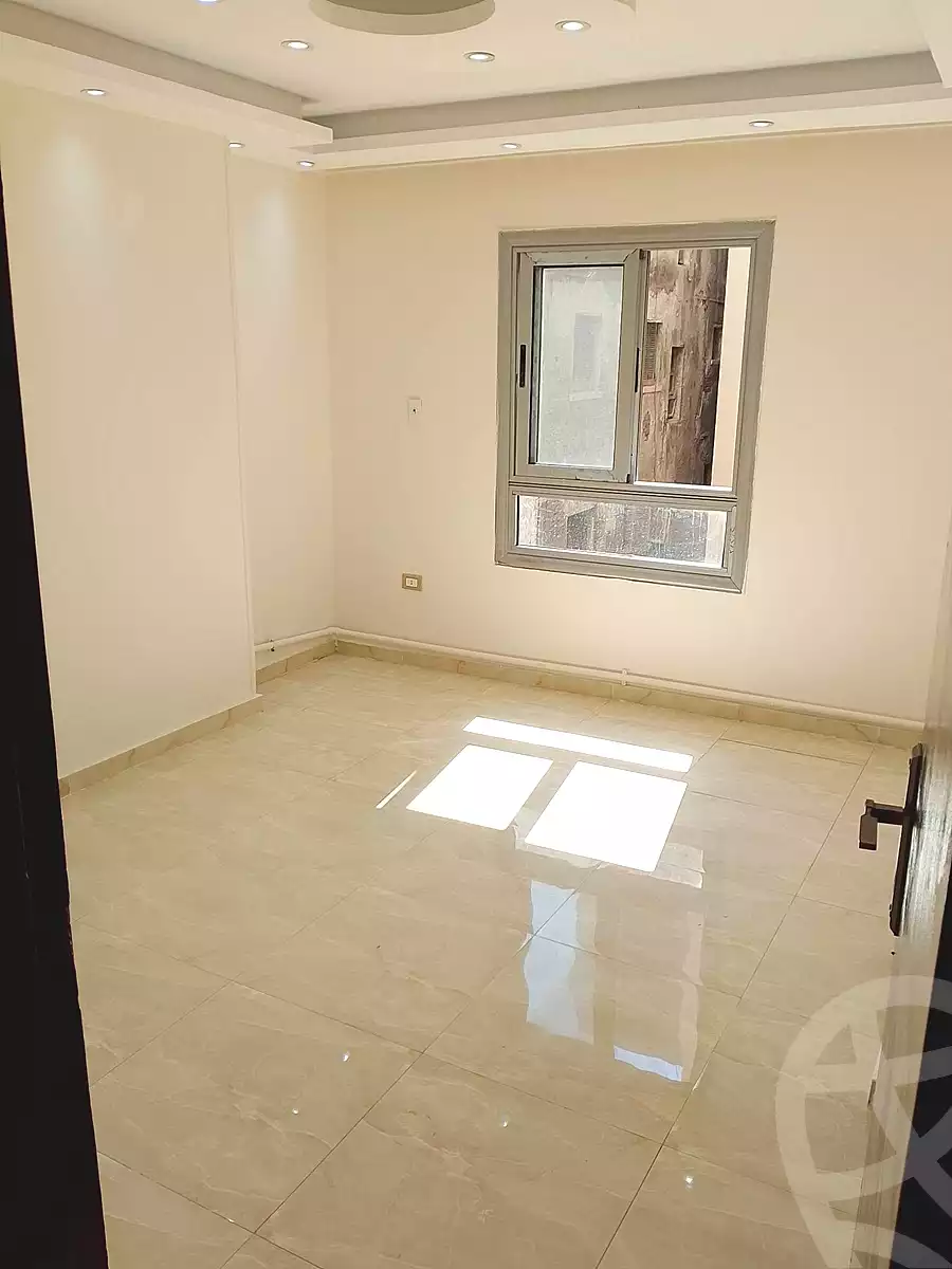 https://aqarmap.com.eg/en/listing/7323721-for-sale-alexandria-sydy-bshr-sydy-bshr-bhry-shr-khld-bn-lwlyd